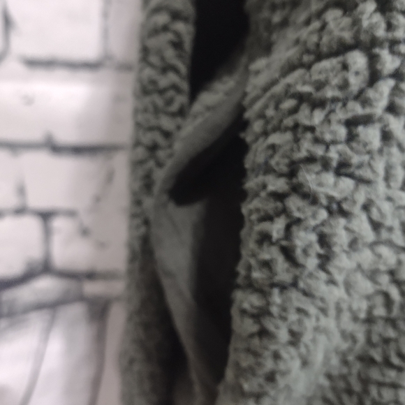 Victoria's Secret PINK Sherpa Hooded Pullover - Picture 3 of 14